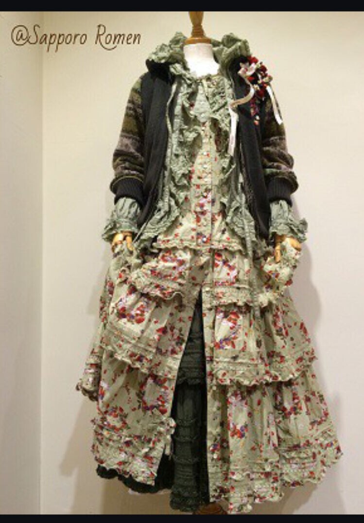 札幌路面店限定販売品 ピンクハウス アンジェリックローズ スカート＆オリーブグリーン 被せ段々スカート ピコフリル セット2枚売りの画像1