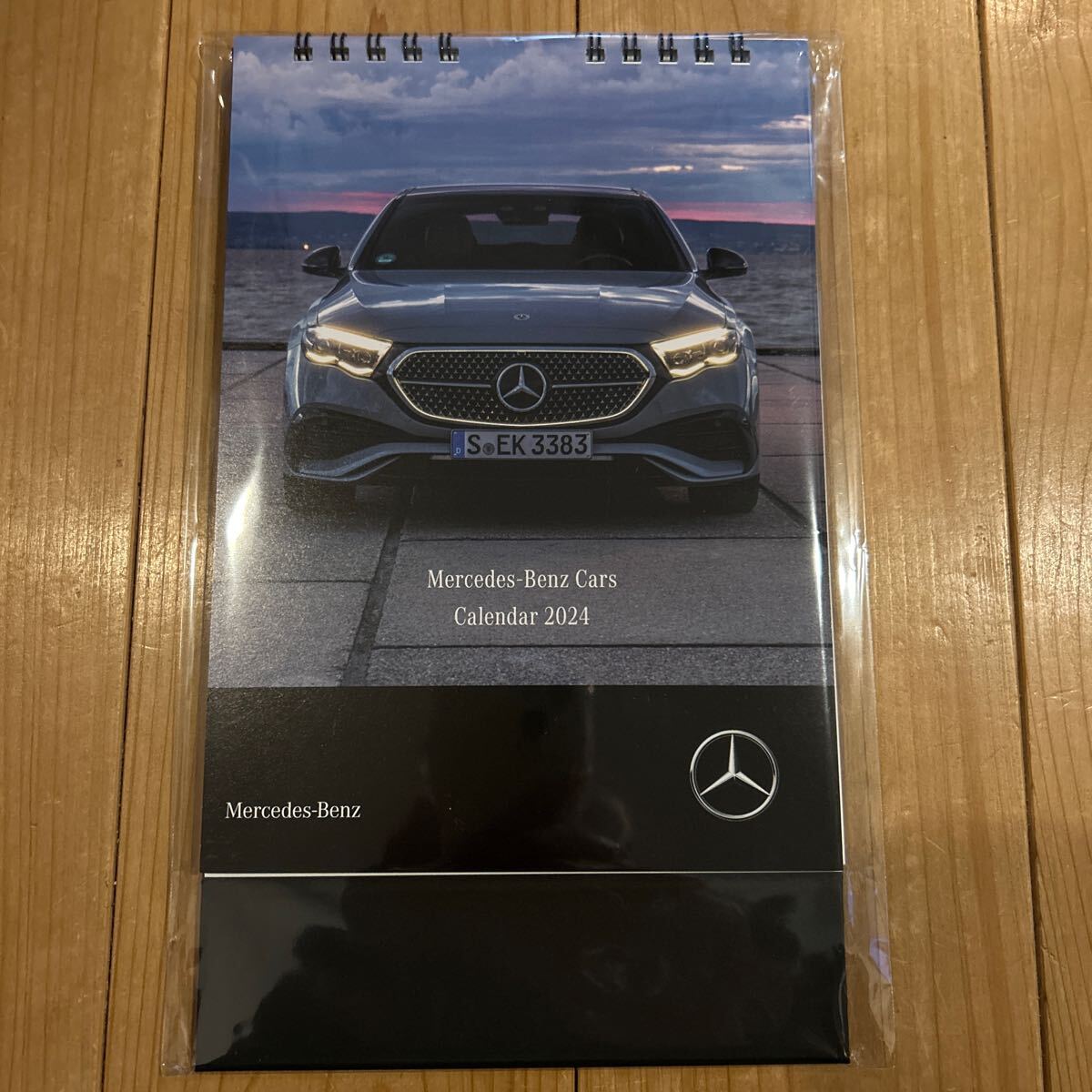  Mercedes Benz desk calendar 2024