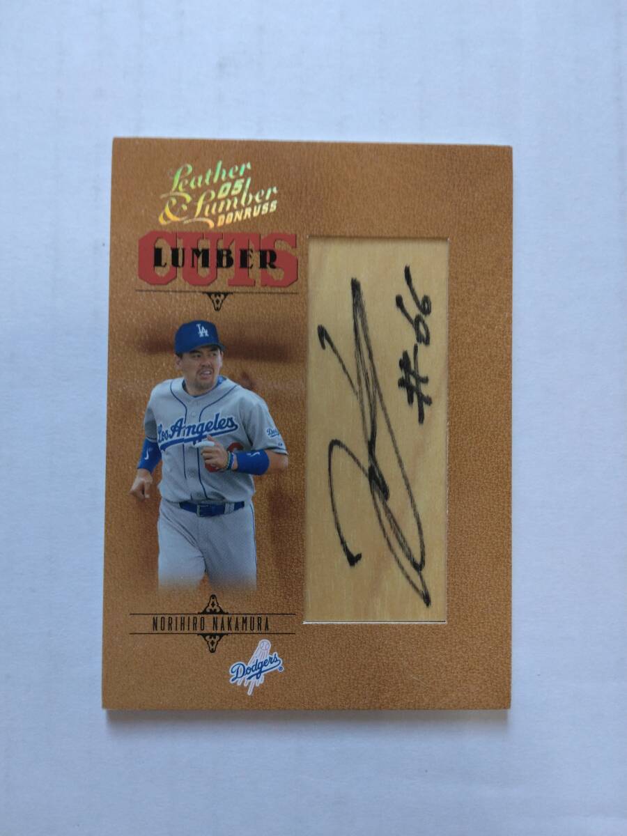 中村紀洋（ドジャース）2005 Donruss Leather & Lumber 直筆サイン入りバットカード 027/128の画像1