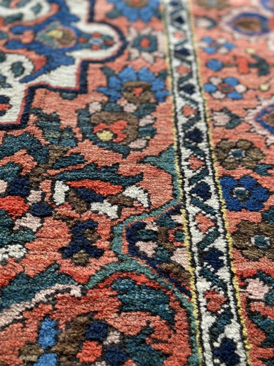 アンティークのバクティアリ絨毯/使いやすい203×143ゴージャスな総草木染の質の良いベルベットの様なペルシャ絨毯/破格よりスタート！_画像10