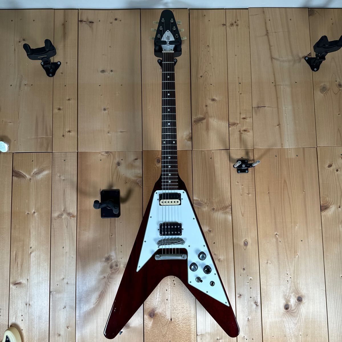 Orville Flying V フライングV エレキギター リペアショップにて調整とメンテナンス済み 新品弦に交換済み オービル  ギブソン Gibsonの画像1