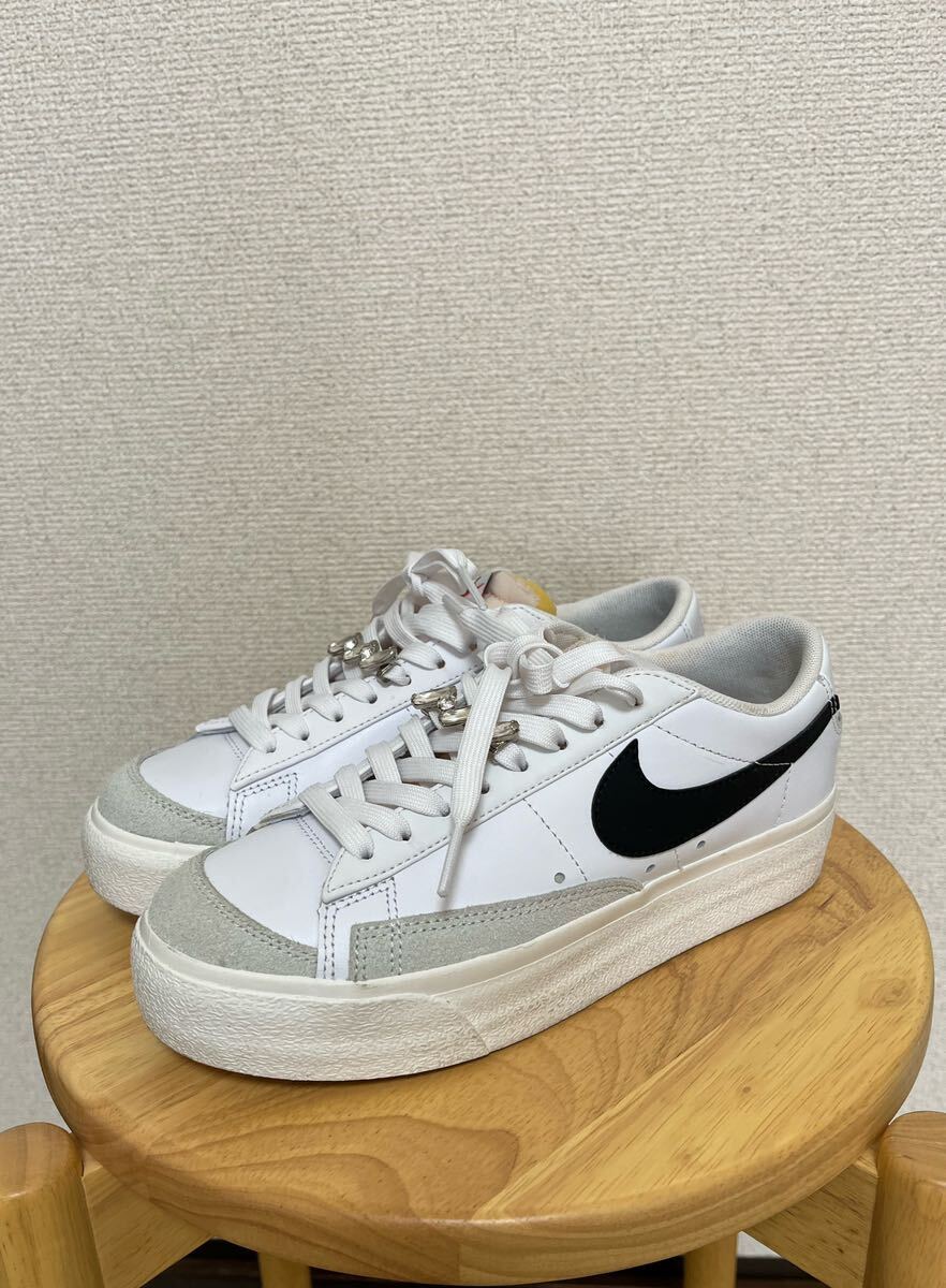 ◆NIKE／ABC mart購入／12,000円ヒールアップスニーカー／23／白／飾り取外し可_画像2