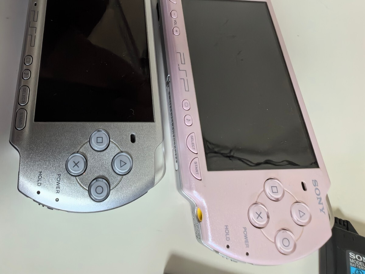 SONY PSP 3000 本体 動作品　PSP 2000本体通電不可ジャンク品　2本入中古現状 _画像9