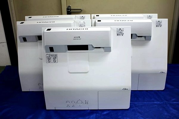 5台セット/状態それぞれ　日立 HITACHI 超短投写 液晶プロジェクター CP-TW3005J/AC付 カバー無/ Gre