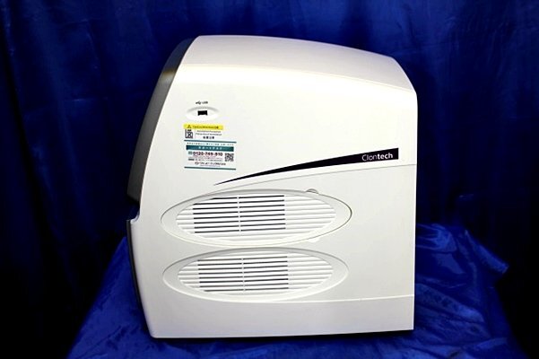 21年製 Clontech/タカラバイオ Real-Time PCR System CronoSTAR 96 ノートPC＆ソフト リアルタイム PCR検査装置　49808Y_画像3