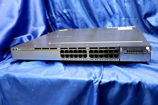 CISCO/ Cisco переключатель Cataryst 3750-X серии *WS-C3750X-24T-S/V06/Ver. 15.0(1)SE2* 49883Y