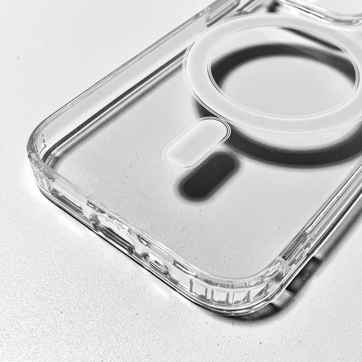 新品 iPhone13 MagSafe対応 透明クリアソフトケース