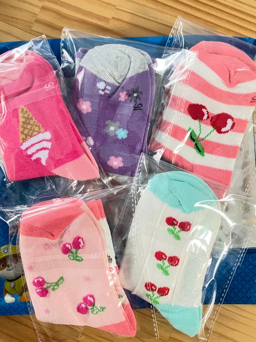 新品　女の子パウパトロール　パウパト　靴下 キッズソック　5足セット　16-18