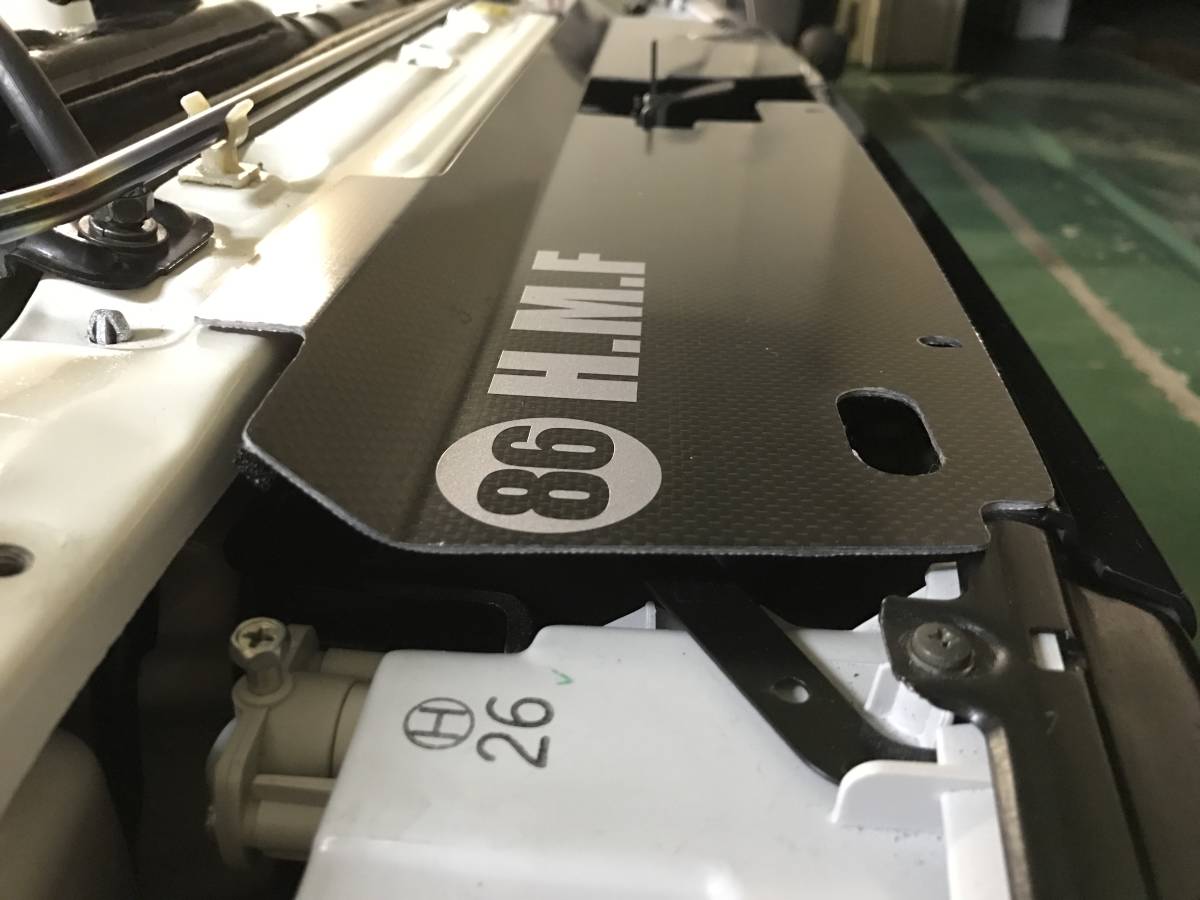 AE86 レビン 後期 CFRP カーボン クーリング パネル 新品 ラジエター 冷却効率のアップに 水温_フィッティング確認済み。