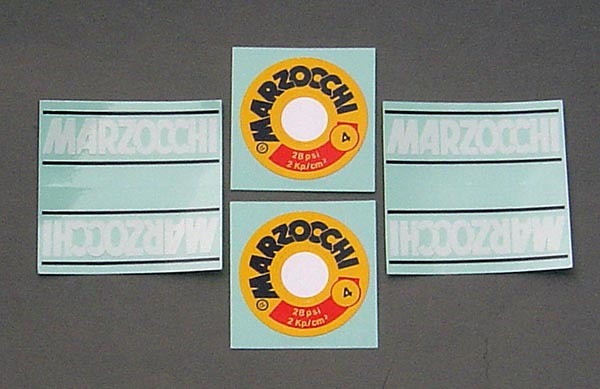 《マルゾッキ再生館》マルゾッキＡGストラーダ ステッカー 一台分４枚セット  高品質 の画像1