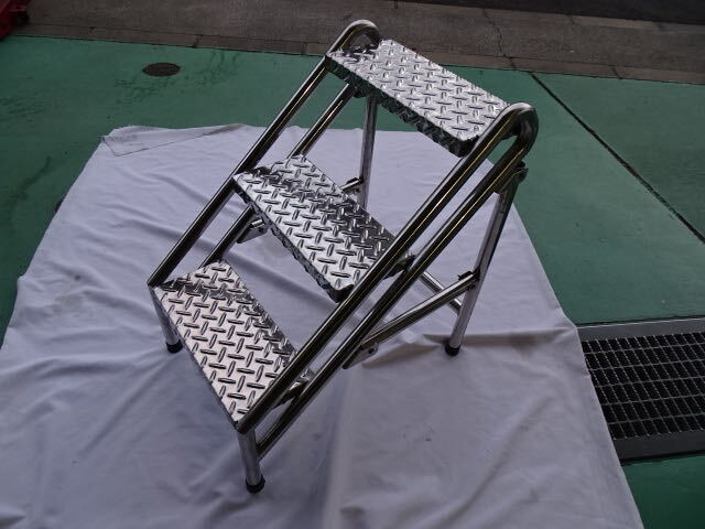 Yahoo!オークション - 縞模様 ステンレス 3段 高さ720mm Yahoo!オークション - 縞模様 ステンレス 3段 高さ720mm