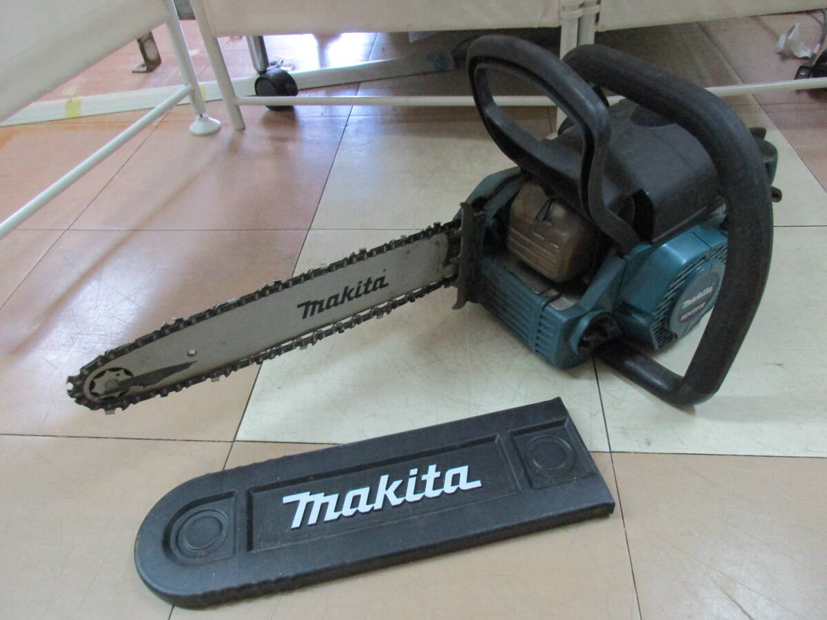 T3-47　makita(マキタ)　エンジンチェンソー 【MEA3201M】 チェーンソー　電動工具_画像1