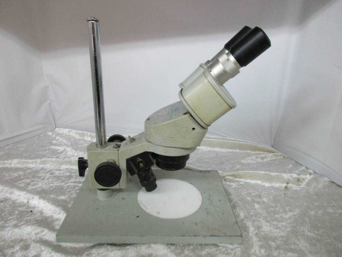 T3-52　GC(ジーシー)　DENTAL MICROSCOPE(デンタルマイクロスコープ) 歯科用顕微鏡 【DM-I】 双眼　歯科技工_画像5