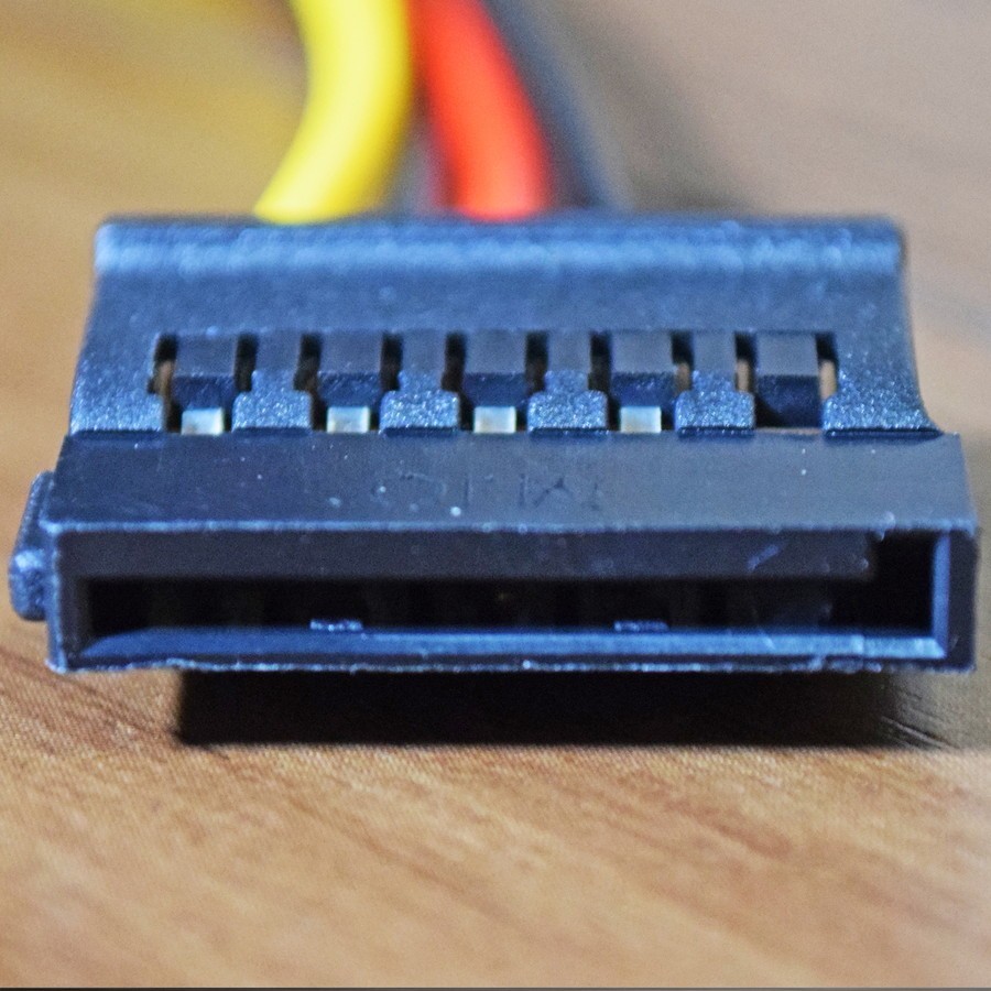 新品 ペリフェラル IDE (オス) ⇔ SATA 電源 (メス) 変換 ケーブル コネクタの画像4