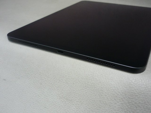 超美品 Apple iPad Air 第5世代 MM9L3J/A Wi-Fi 256GB スペースグレイ 即決送料無料_画像9