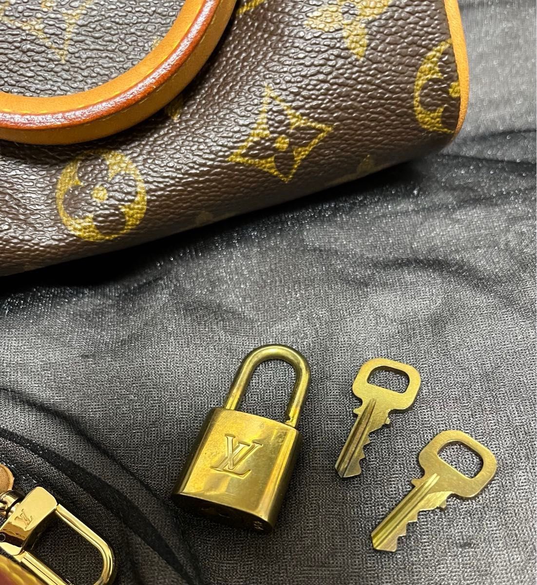 LOUIS VUITTON  ルイヴィトン  モノグラム　ミニスピーディー　廃盤品