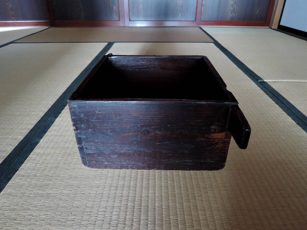  old ..* one .. rectangle scales * antique old tool old Japanese-style house farming implement measurement vessel measure cup kitchen .. reverse side furniture . large legume Koshihikari gloss ..