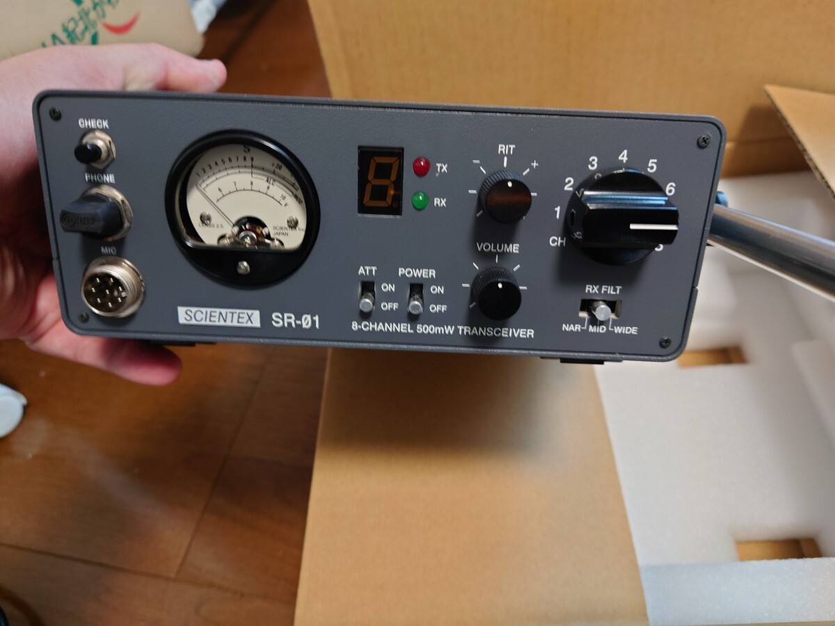 【値下げしました!】【送料込】サイエンテックス SCIENTEX SR−01 市民ラジオ 合法CB無線機 トランシーバー【美品】の画像1