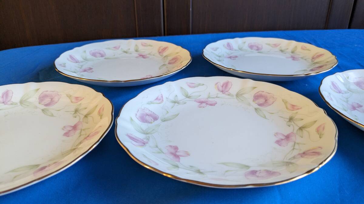 送料無料 ノリタケ Noritake KA-REN-KA 9946 ケーキ皿 中皿 送料無料 ノリタケ Noritake KA-REN-KA 9946 ケーキ皿 中皿