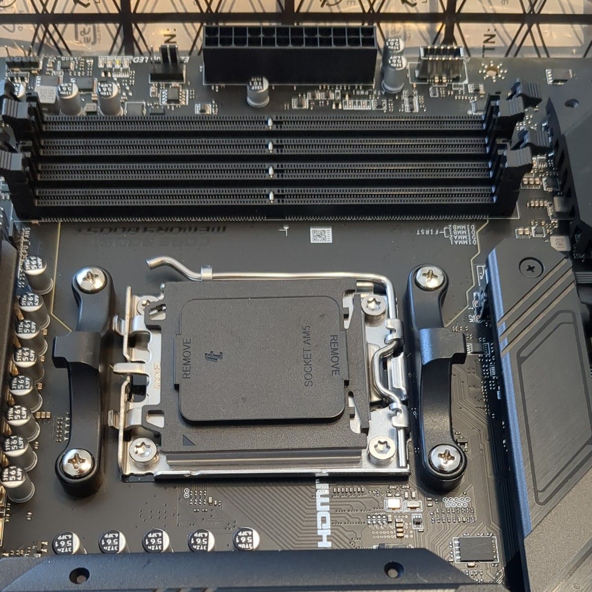 未使用)MSI MAG B650 TOMAHAWK WIFI マザーボード|Yahoo 未使用)MSI MAG B650 TOMAHAWK WIFI マザーボード|Yahoo