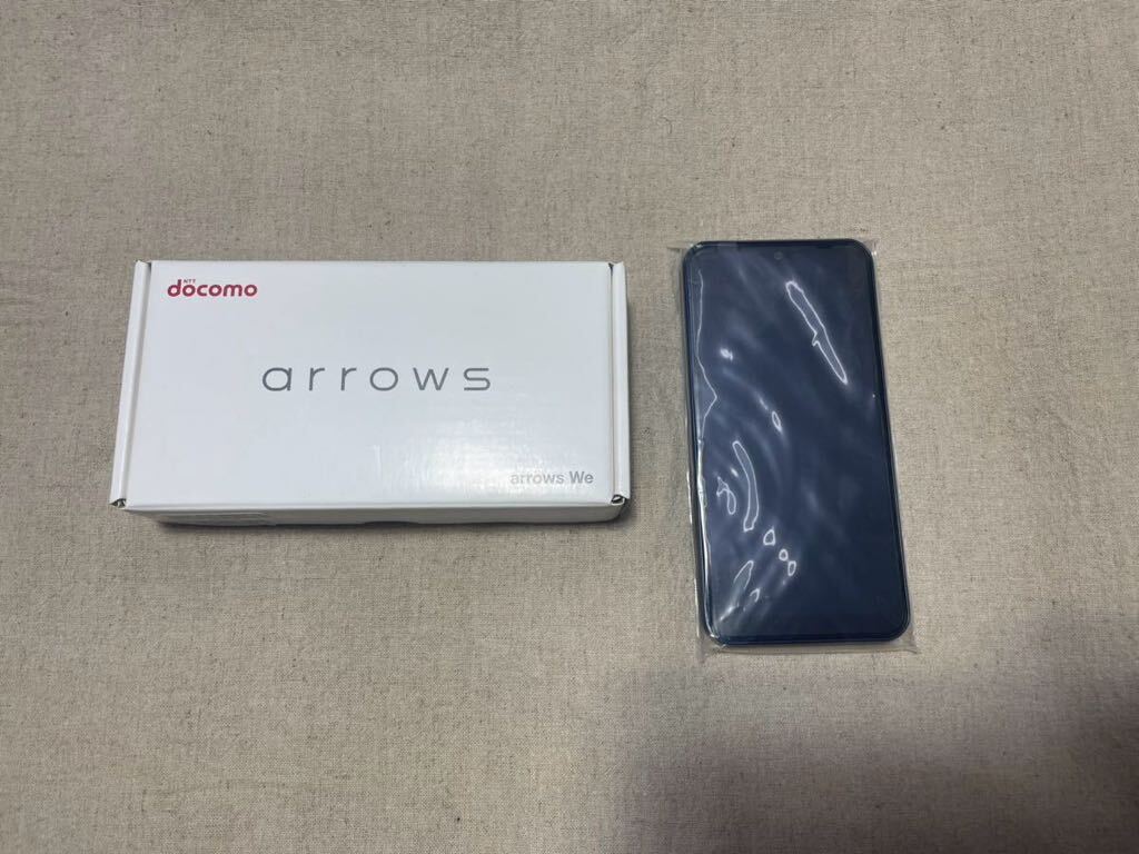 arrows We F-51B 5.7インチ メモリー4GB ストレージ64GB ネイビー ドコモ_画像1