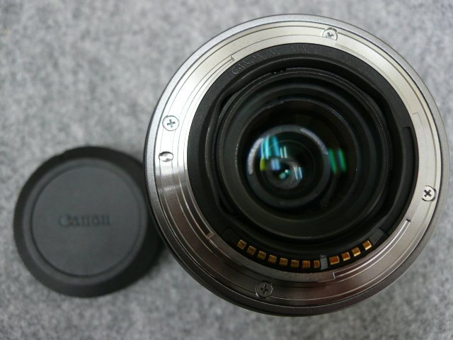 @【未使用品】 Canon キヤノン RF24-105mm F4-7.1 IS STM 交換レンズ 標準RFズームレンズ　(レンズフード EW-73D付)_画像8