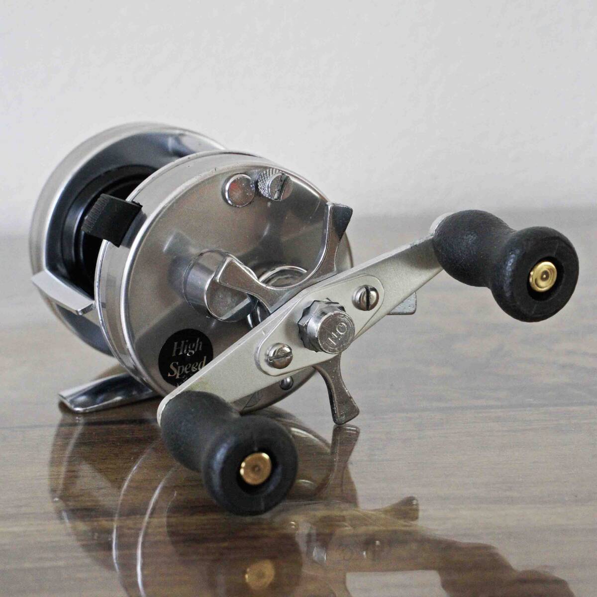 美品】極希少 アブ 1500C 780200 ビンテージ ベイトリール OLD 美品】極希少 アブ 1500C 780200 ビンテージ ベイトリール OLD