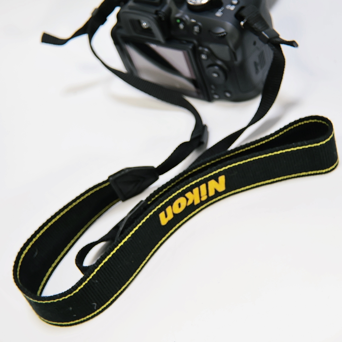 Nikon D5200 DX AF-S NIKKOR 18-55mm 1:3.5-5.6G ニコン デジタル一眼レフカメラ レンズ 純正ストラップ付き 010FEZFI34_画像10