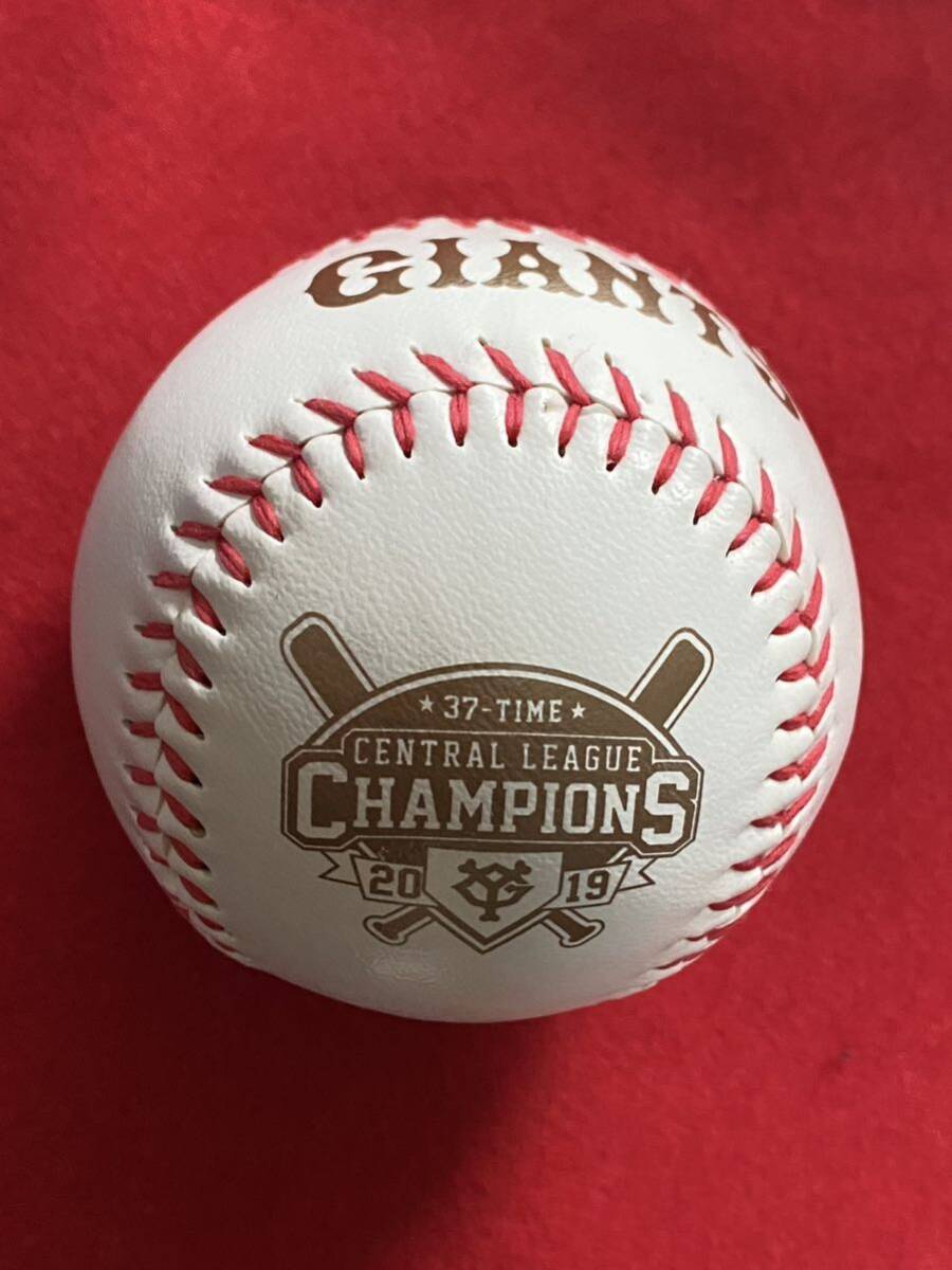 巨人 6 坂本勇人 直筆サインボール 2019リーグ優勝記念ボール 巨人 6 坂本勇人 直筆サインボール 2019リーグ優勝記念ボール