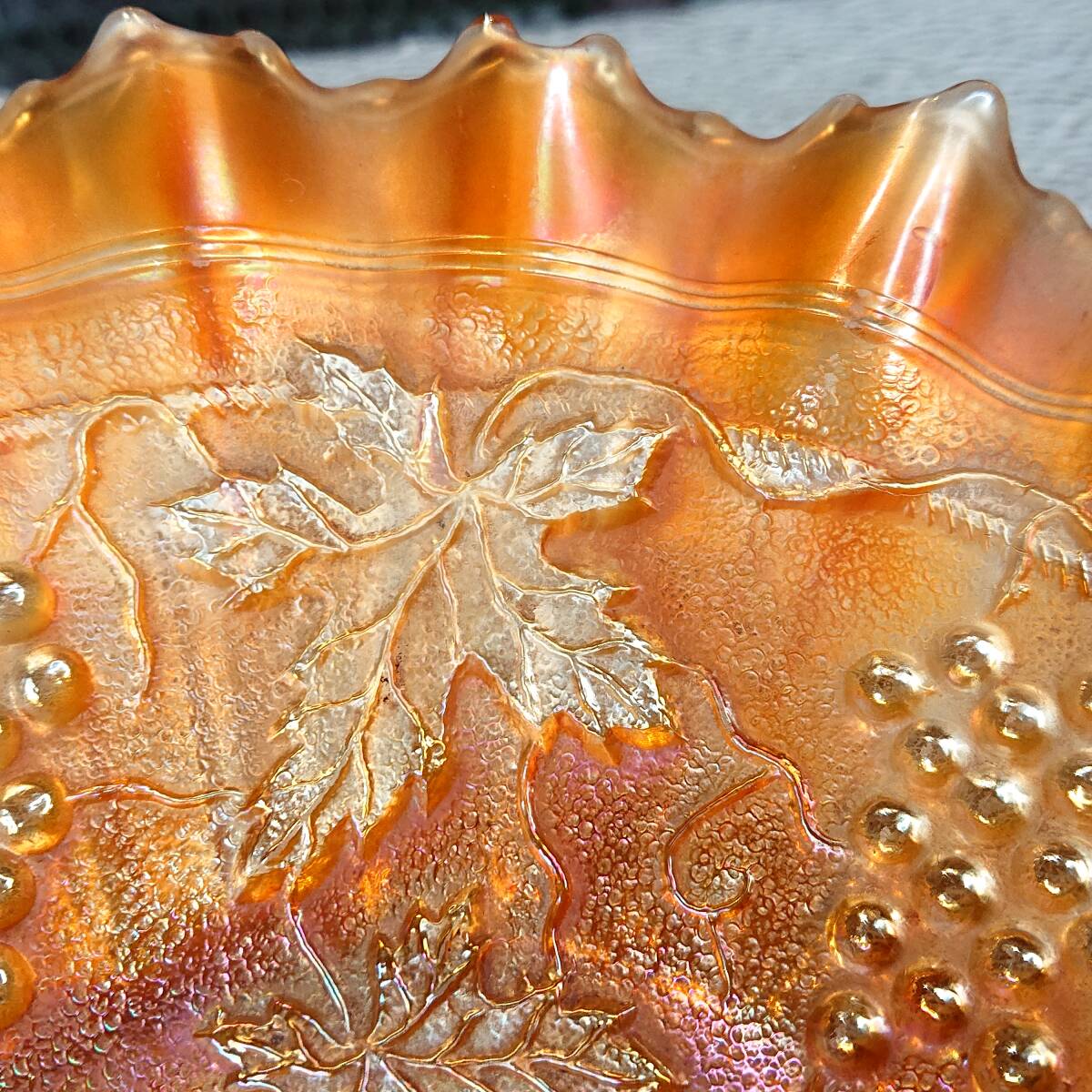 A07-0308　昭和レトロ ビンテージ カーニバルガラス 深皿 大鉢 直径22cm_画像7