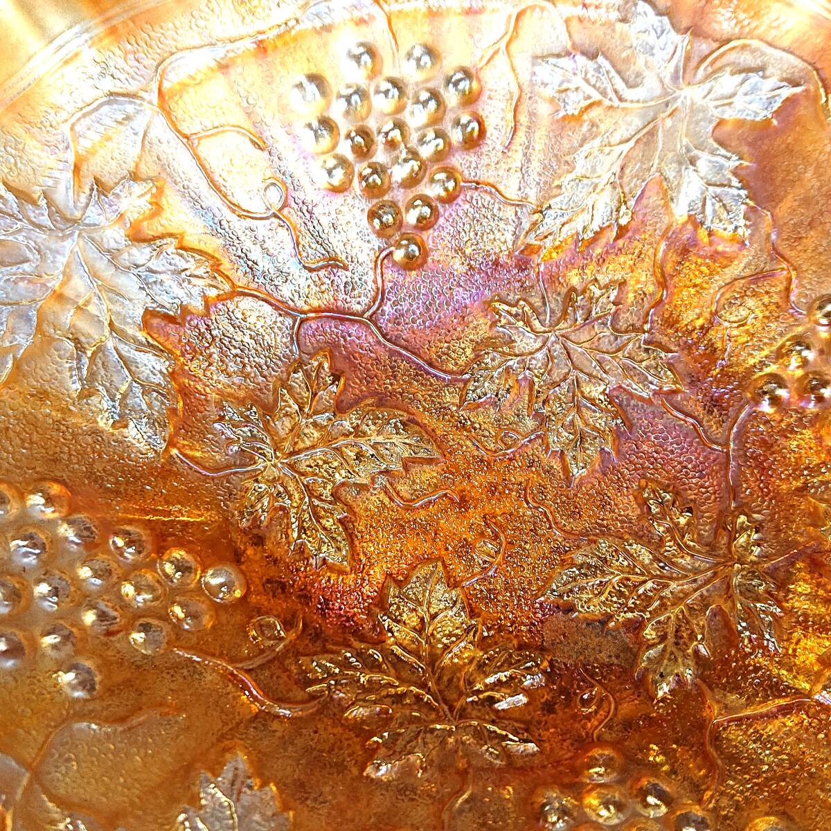 A07-0308　昭和レトロ ビンテージ カーニバルガラス 深皿 大鉢 直径22cm_画像8