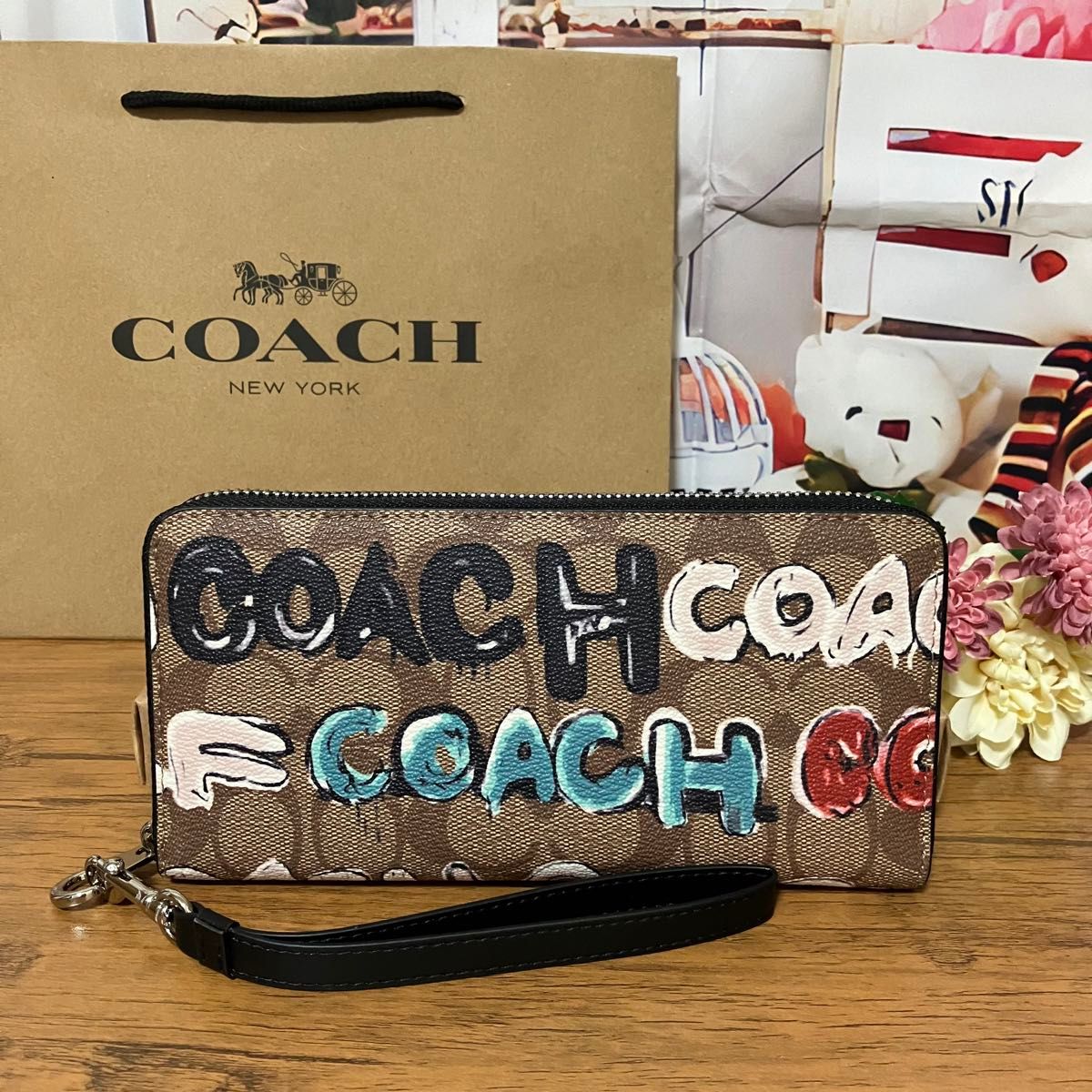 【COACH X MINT + SERF】 コーチ　ラウンド長財布　アウトレット　新品未使用