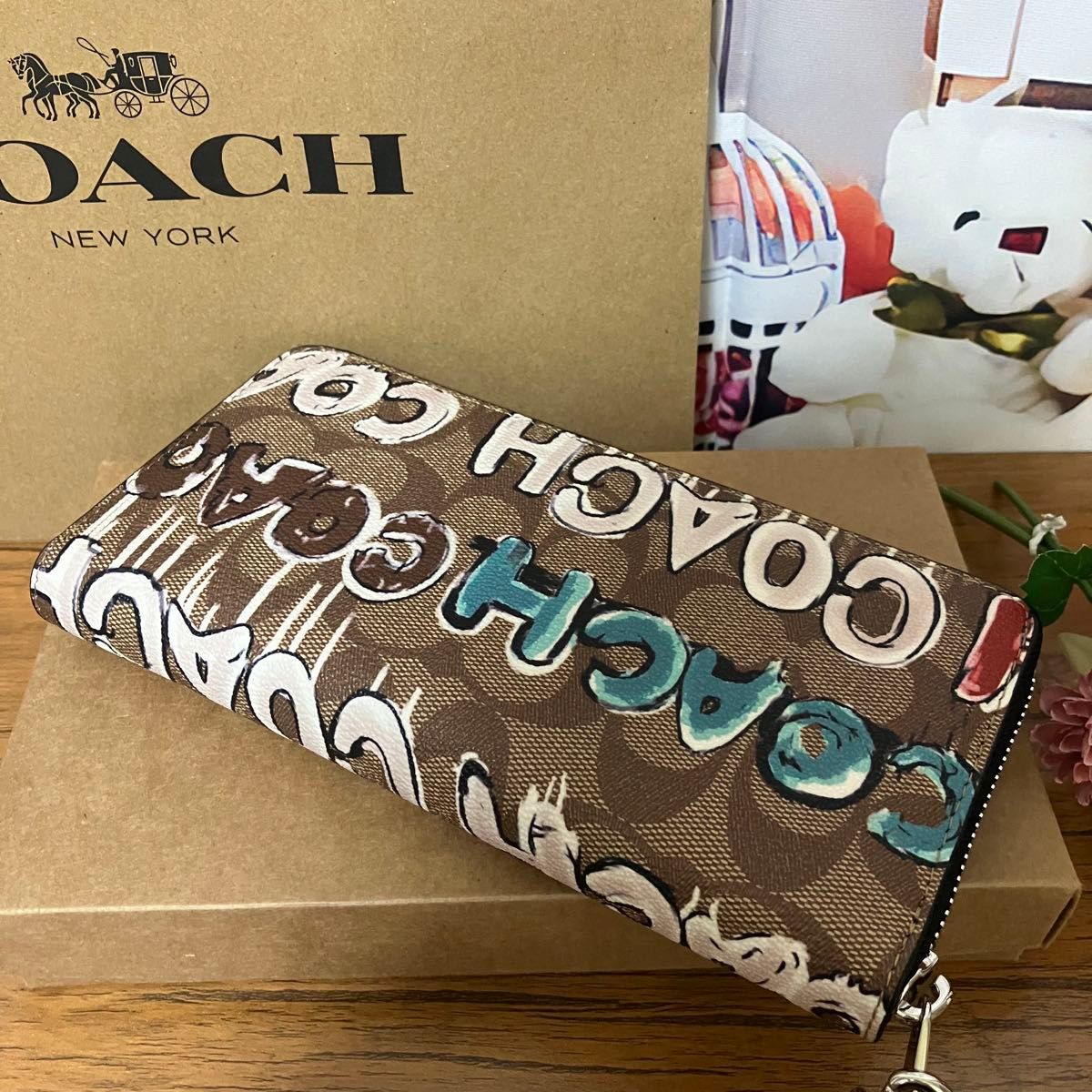 【COACH X MINT + SERF】 コーチ　ラウンド長財布　アウトレット　新品未使用