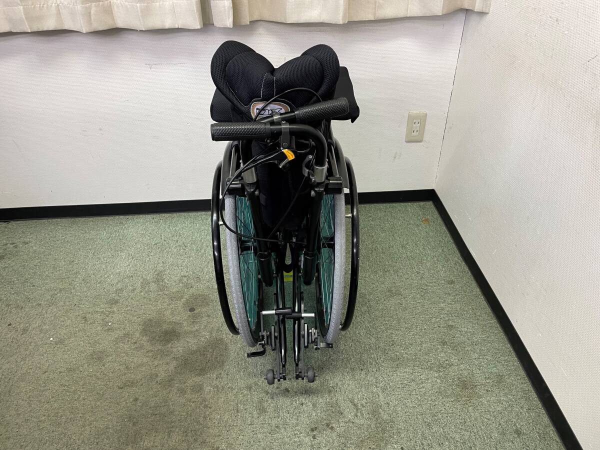 OX・mini_neo・子供用自走式車椅子・ヤマハスポークカバー付き・手押しハンドルにブレーキ・ロック付き《介護にも》の画像5
