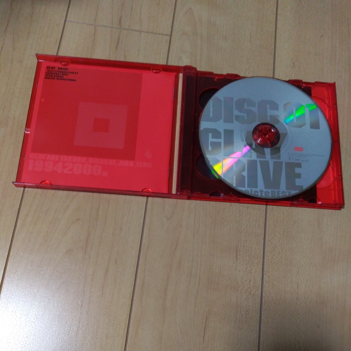 GLAY DRIVE GLAY complete BEST　ベストアルバム CD 2枚組 誘惑 サバイバル 口唇 グロリアス HOWEVER BELOVED グレイ_画像3