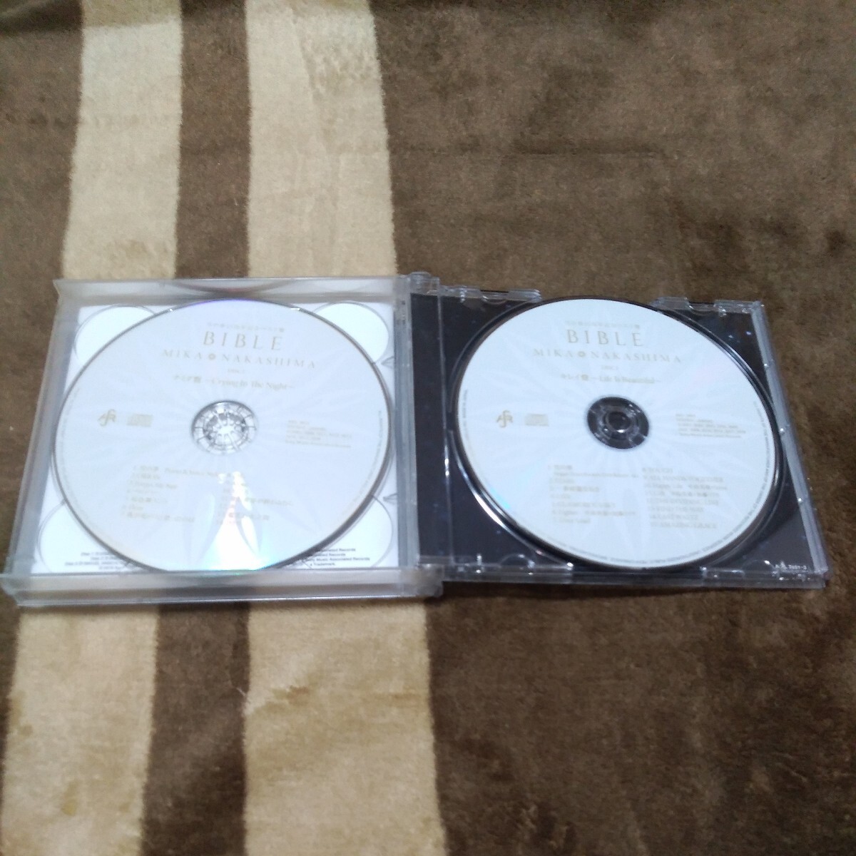 中島美嘉　雪の華15周年記念ベスト盤　BIBLE　通常盤　3CD ベスト アルバム_画像4
