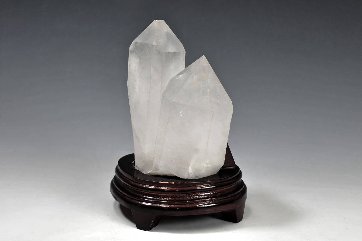 【鉱石】 水晶クラスター 台付 高さ：17cm 横幅：12cm 重量：1.9kg ● パワーストーン 0103008-2の画像2