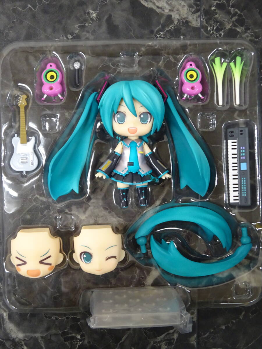 【グッドスマイルカンパニー】 ねんどろいど 300 初音ミク 2.0 開封_画像3