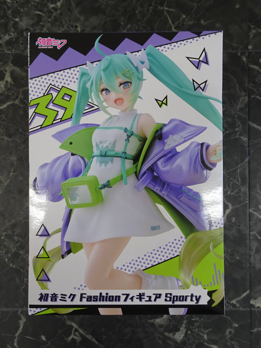 【タイトー】初音ミク Fashion フィギュア Sporty 未開封品_画像1