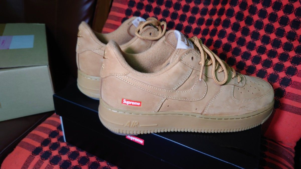 Supreme × Nike Air Force 1 Low Flax/Wheat　27.5