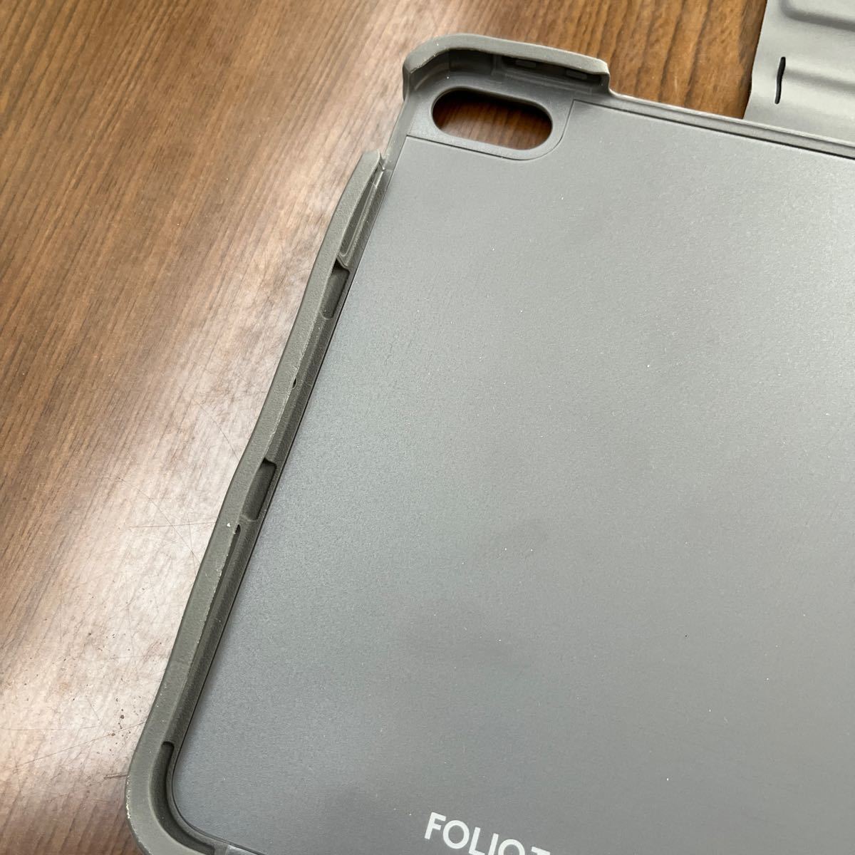 603p0116☆ Logicool(ロジクール) iPad Air 10.9インチ 第5世代 第4世代 対応 トラックパッド付き キーボード一体型ケース 