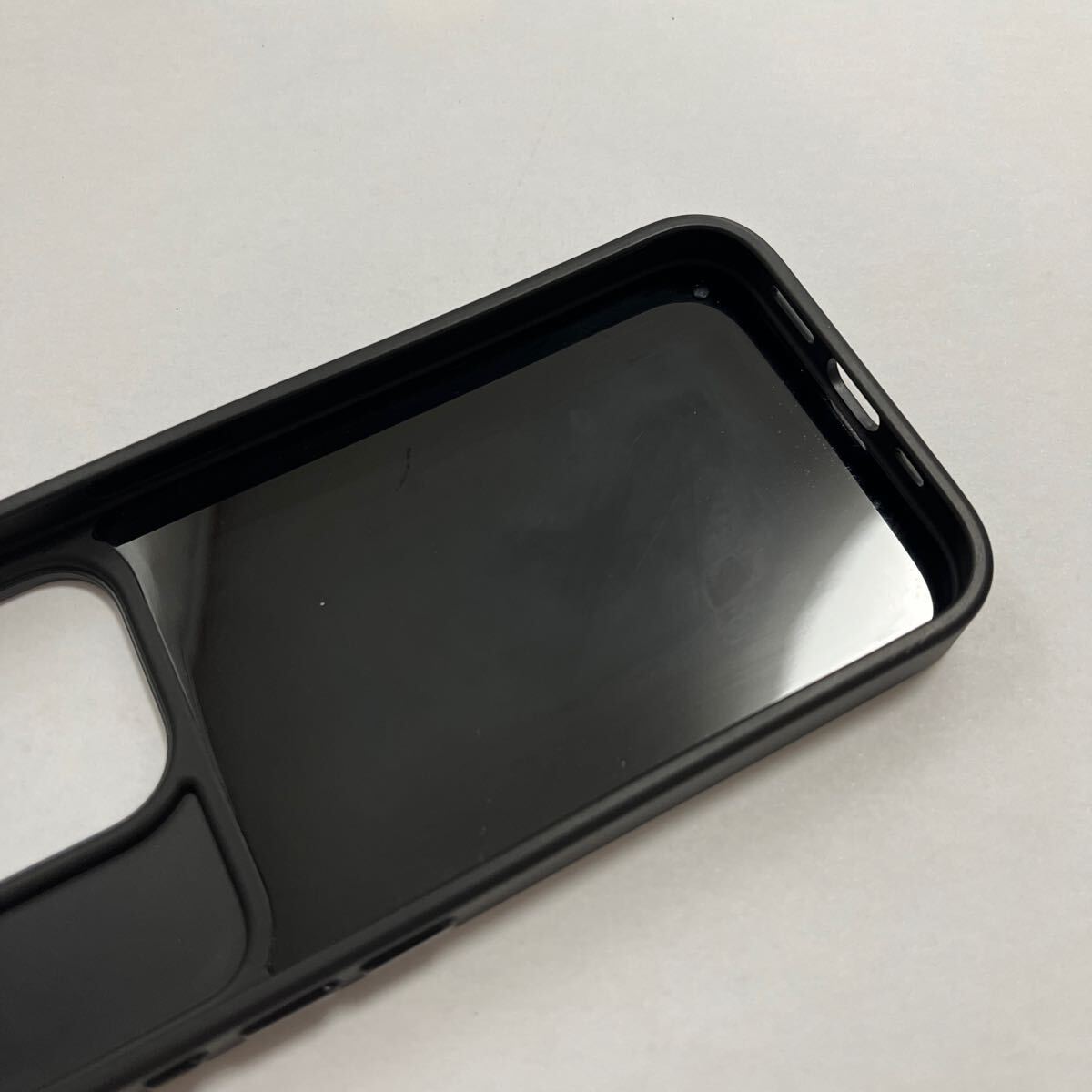 603p2301☆ STM Focus Relax - iPhone 15 Pro 用ケース、MagSafeと互換性あり、軍事レベルの保護力、落下試験済み、耐衝撃性