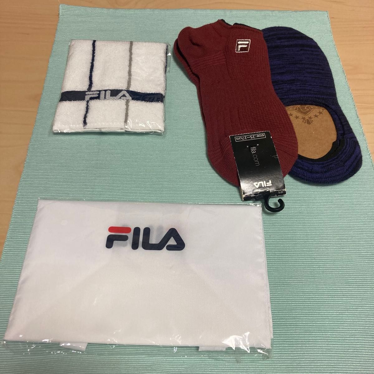 【未使用品】FILA ミニタオル　ナイロンバッグ　靴下　フットカバー　セット