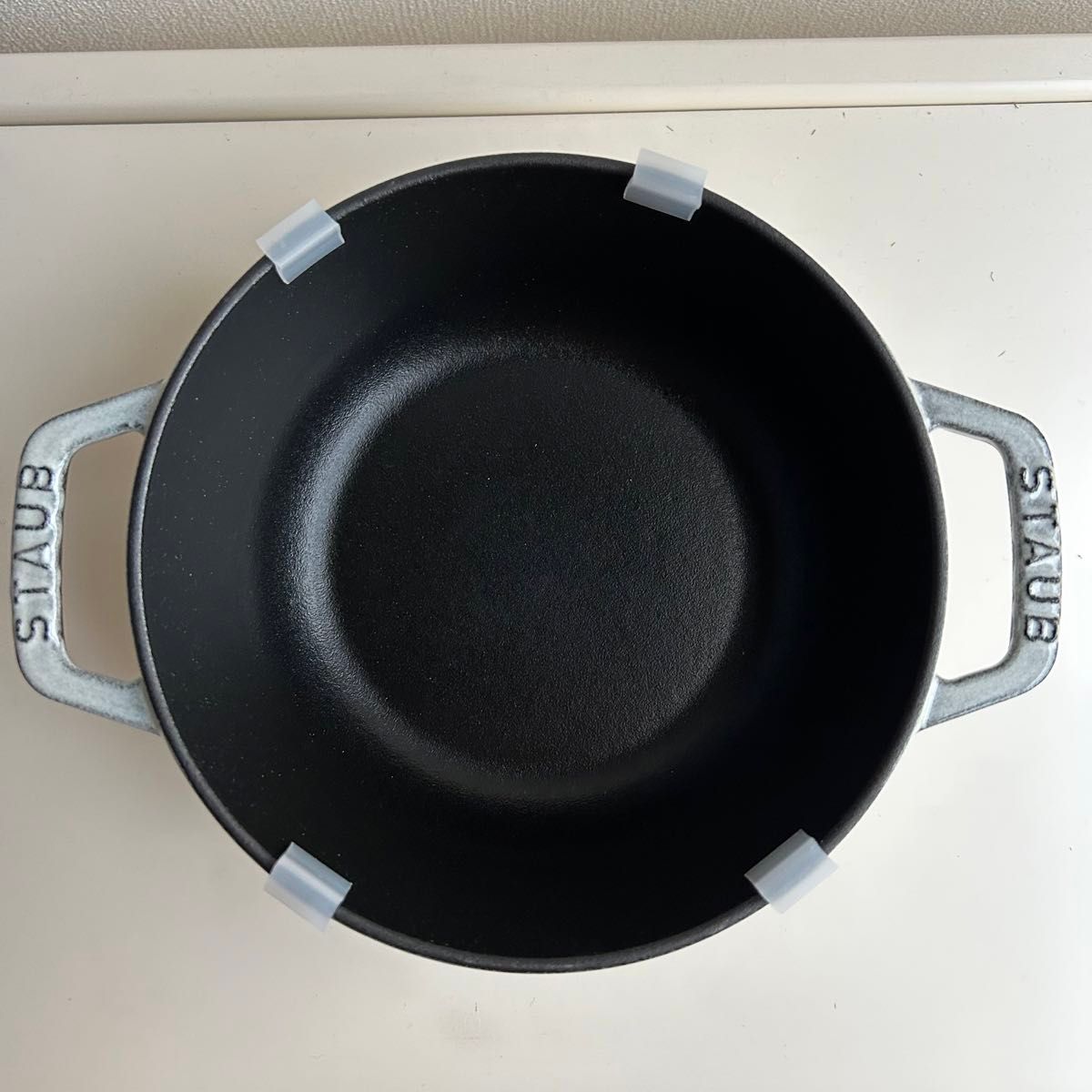 新品】ストウブ Wa-nabe S リリー カンパーニュ16cm ワナベ 新品】ストウブ Wa-nabe S リリー カンパーニュ16cm ワナベ