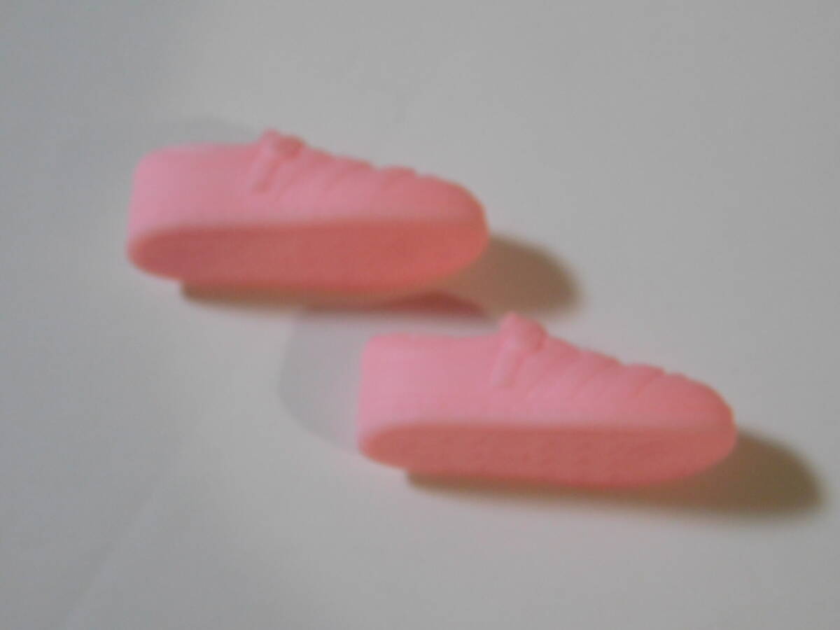 ジェニー  momoko リカちゃん 薄ピンク  スニーカー タカラバービー 人形用 シューズ 靴 アクセサリー ドール 1/6の画像3