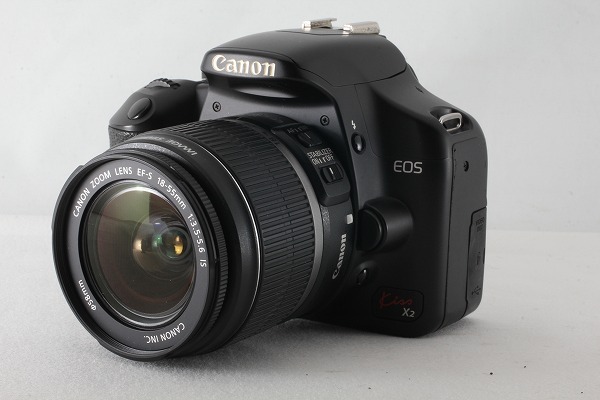 ◆極上美品◆キヤノン Canon EOS Kiss X2 レンズキット 僅か8217ショット ストラップ 取説付◇YM44018