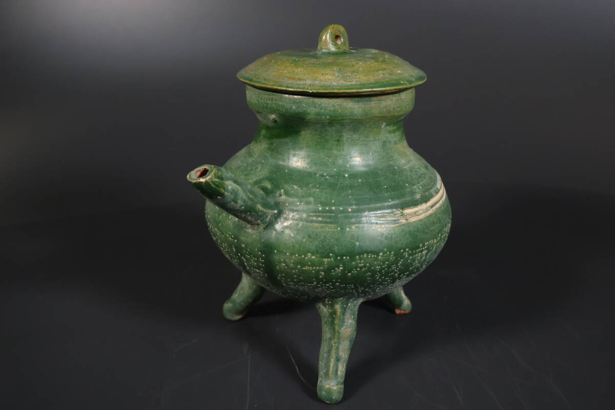 【和】(8946)　中国古玩　唐物　漢緑釉蓋付壺　水注　三足瓶_画像2