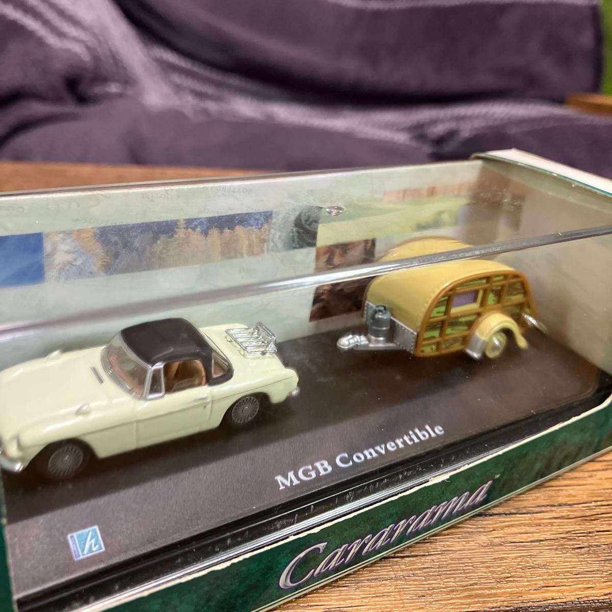 【未開封品】HONGWELl/Cararama 1/72 MGB コンバーチブル +トレーラーハウス カララマ ミニカー