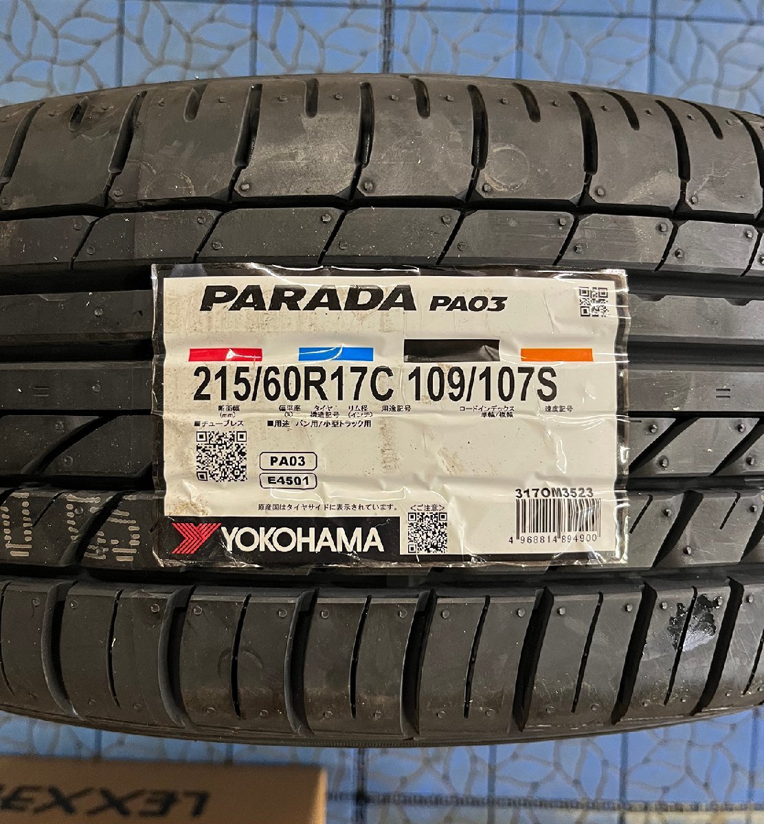 【車検対応】ハイエース200系 17インチ 215/60R17 タイヤホイール4本セット BD12 ヨコハマ パラダ ホワイトレター 新品 サマータイヤ_画像9