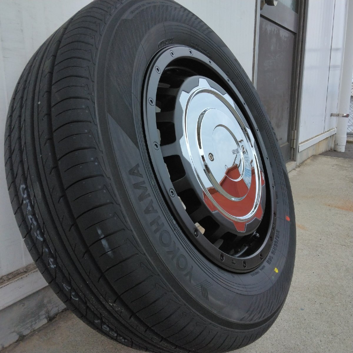 静粛性で選ぶ ADVAN dB V552 215/60R16 ヴェゼル CX3 フォレスターSG タイヤホイールセット 純正サイズ 16インチ SwaGGer Oldstyle_画像5